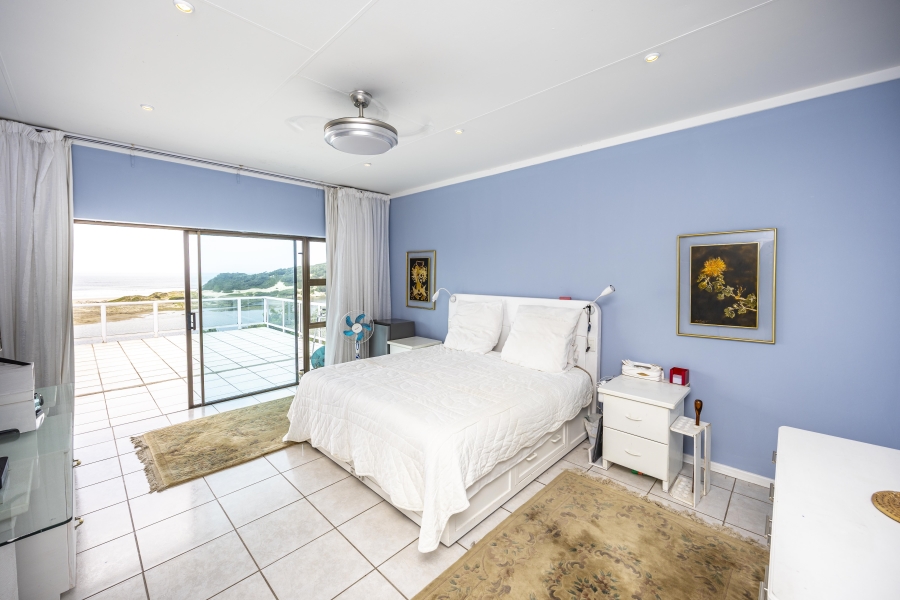 4 Bedroom Property for Sale in Cintsa East Eastern Cape